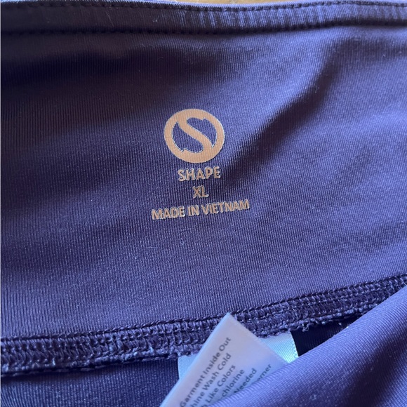 Woman’s XL Shape capri length workout pants - Picture 4 of 6